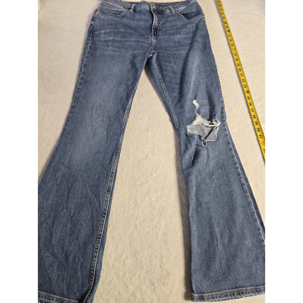 We The Free Women's Medium Wash Distressed Denim Jeans Size 32 Made in Turkey